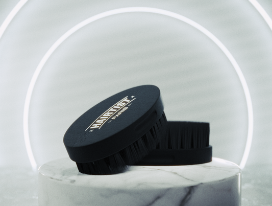 LA BROSSE À BARBE